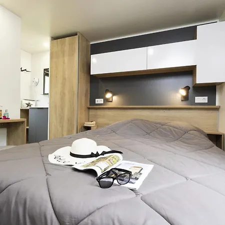 Zecamping 4 Etoiles Familial - Parc Aqua - Esprit Champetre - Dog Friendly * Loupiac (Lot)