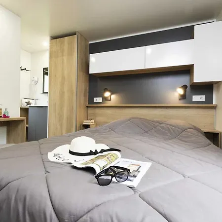 4 Etoiles - Piscine - Eeihec Kemp