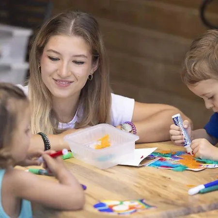 4 Etoiles - Piscine - Eeihec Kemp *