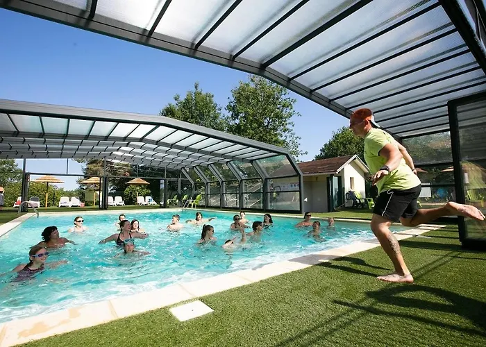 Zecamping 4 Etoiles Animaux Acceptes Piscine Couverte Campingplatz *