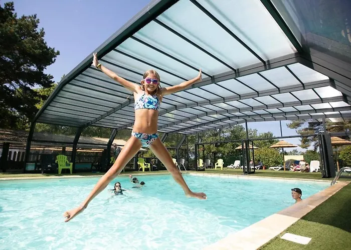 Zecamping 4 Etoiles Animaux Acceptes Piscine Couverte Campingplatz *